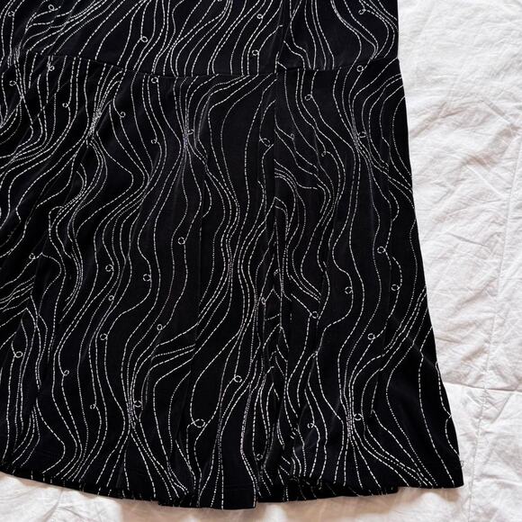 Y2k black abstract midi skirt white contrast embroidery sz med whimsigoth witchy - Picture 8 of 8